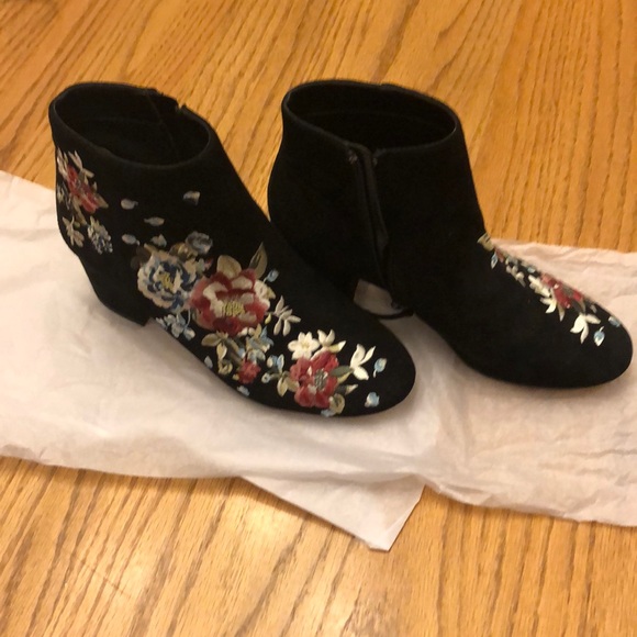 White House Black Market Shoes - White House Black Market Black Embroidered Boots